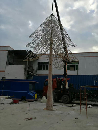 Giant lighting tree for outdoor commercial display