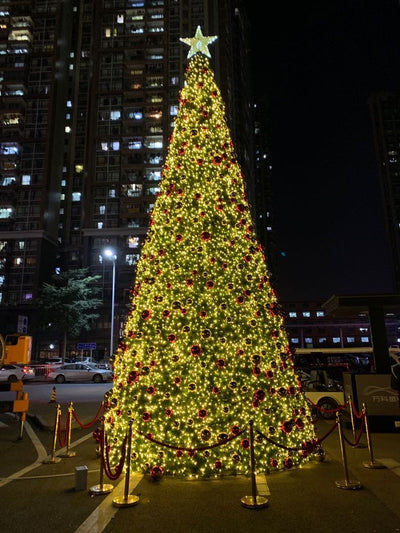 Popular giant lighting Christmas tree for outdoor