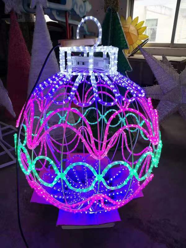 Giant lighting Christmas ball for outdoor